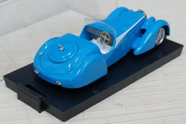 BUGATTI-57-SC-1393-7999-Brumm-Modellino-Auto-Scala-143-Die-Cast-119-122971574222-3