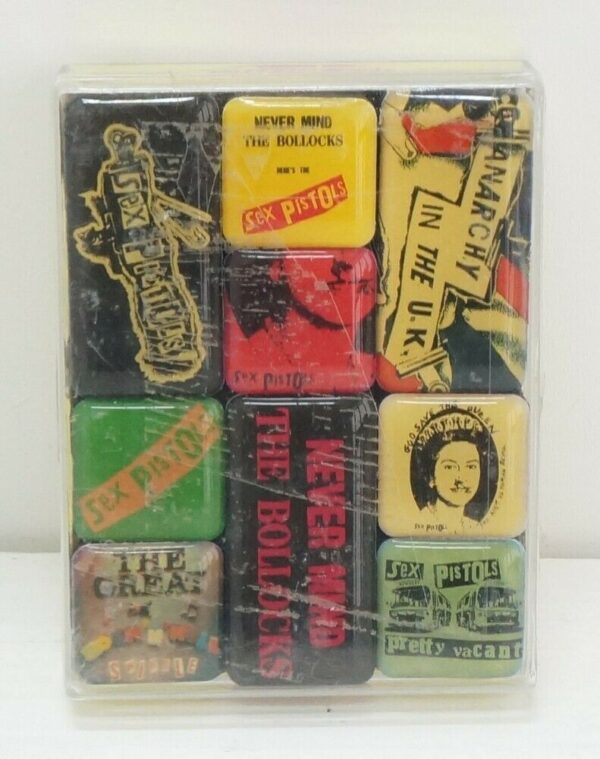 SEX-PISTOLS-NEVER-MIND-THE-BOLLOCKS-Set-di-9-Mini-Magneti-in-Box-Trasparente-124088414702