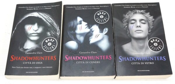 SHADOWHUNTERS-Primi-3-volumi-della-Saga-di-Cassandra-Clare-ed-Mondadori-123890680724