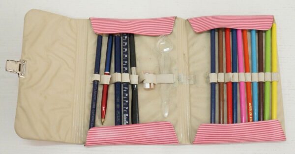 Walt-Disney-Portapenne-a-Libro-di-TOPOLINO-Vintage-anni-60-Walt-Disney-113665738554-2