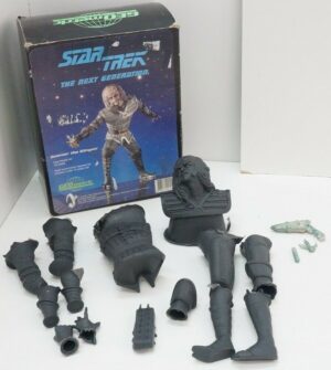 GOWRON THE KLINGON Star Trek Kit da Montare e Colorare Scala 1:6 Geometric Geome