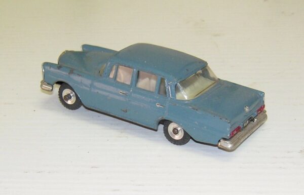 MERCEDES-BENZ-220-SE-186-Dinky-Toys-Modellino-Auto-Anni-60-Scala-143-38-112538894936-3