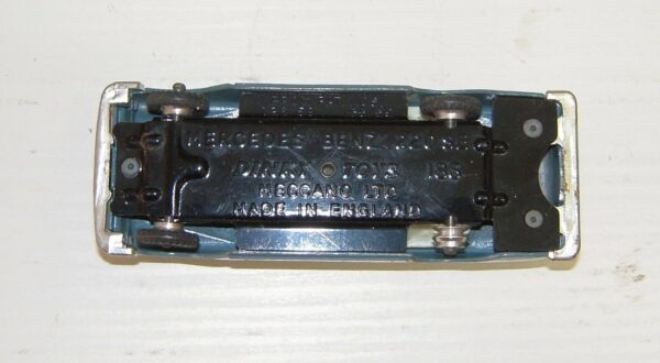 MERCEDES-BENZ-220-SE-186-Dinky-Toys-Modellino-Auto-Anni-60-Scala-143-38-112538894936-4