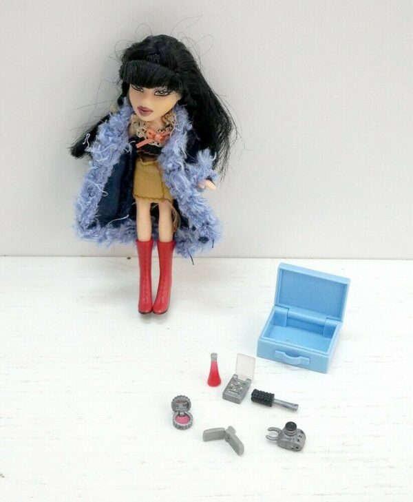 Lil-BRATZ-MINI-COUPE-con-DANA-Bambola-Mini-Doll-2003-MGA-123737429458-3