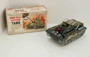 Modellino Metallo NON-FALL ACTION TANK M556 Battery Powered. Cragstan