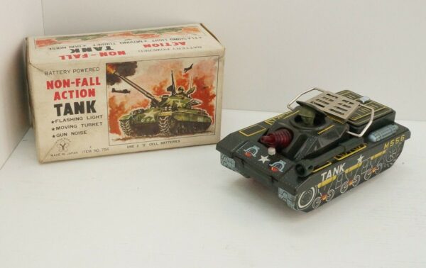 Modellino-Metallo-NON-FALL-ACTION-TANK-M556-Battery-Powered-Cragstan-123665652458