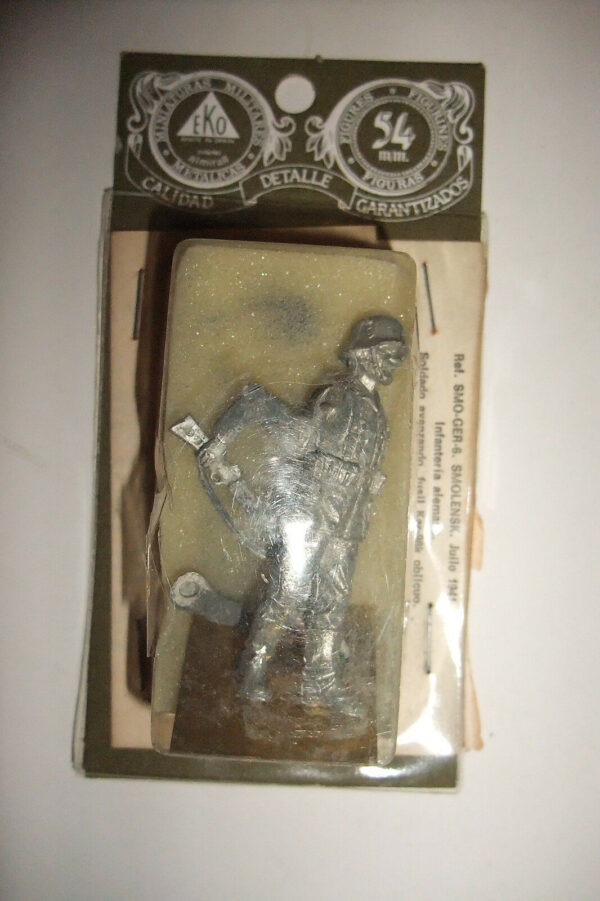 Soldatino-FANTERIA-TEDESCA-che-avanza-con-Ka98k-figure-EKO-Made-in-Spain-cod-S8-121832859128