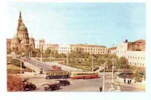 Figurina Enciclopedia delle ricerche Serie n.2: TUTTA EUROPA n.275 (Kharkov)