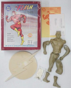 Horizon The Flash. Solid Model Kit. Scala 1/5 Dc Comics. in Resina
